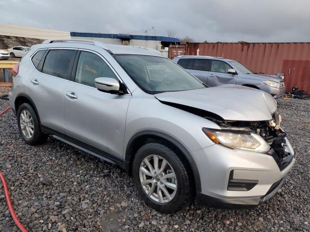  NISSAN ROGUE 2018 Srebrny