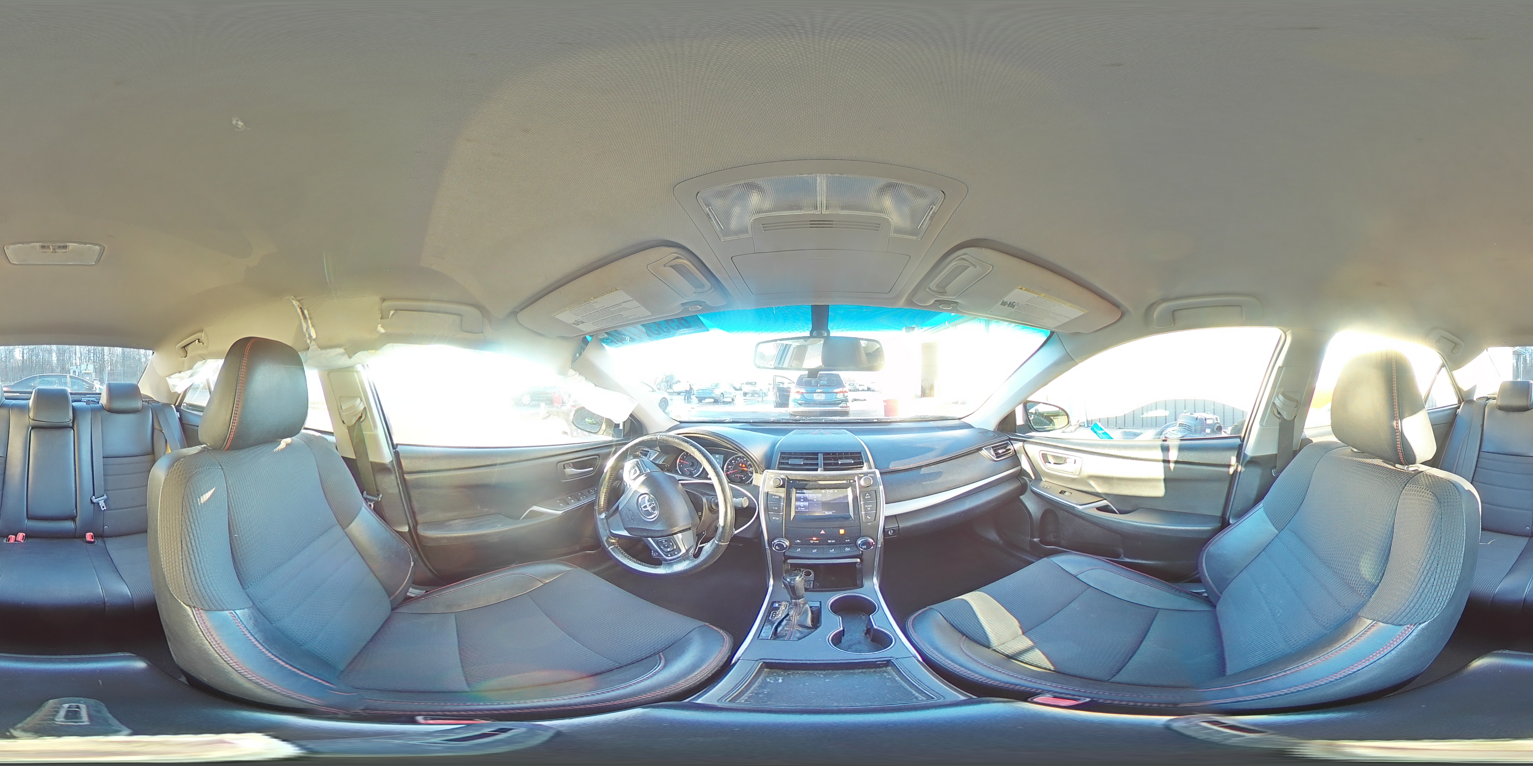 2016 Toyota Camry - Image 14