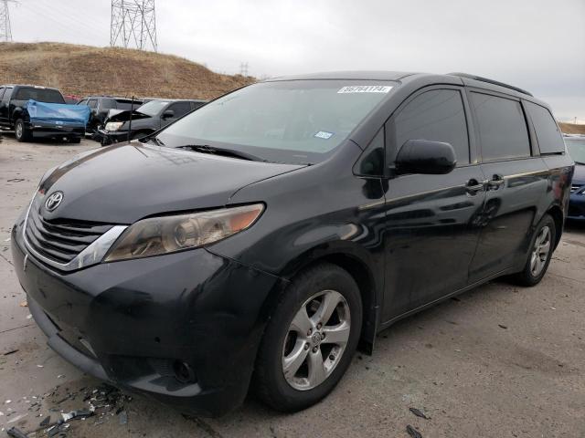 2014 Toyota Sienna Le на продаже в Littleton, CO - Rear End