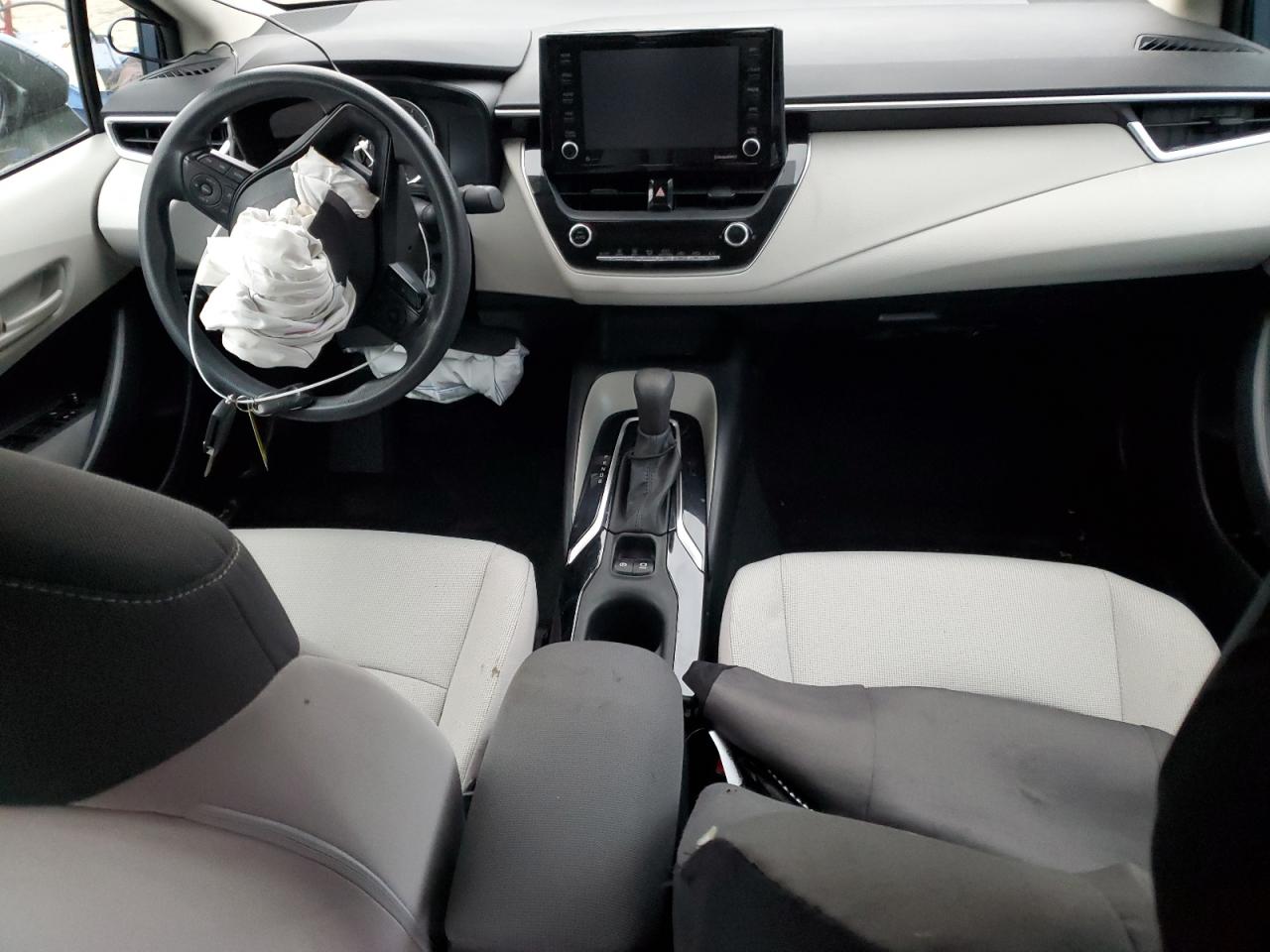 2022 Toyota Corolla - Image 8
