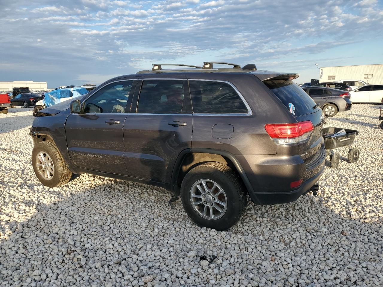 2018 Jeep Grand Cherokee - Image 2