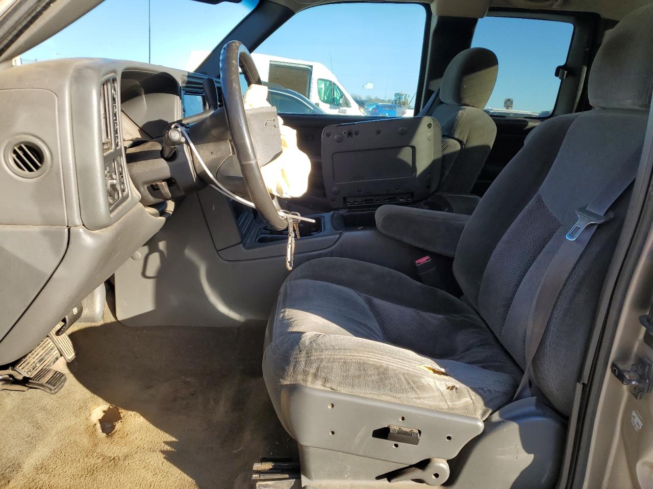 2003 Chevrolet Silverado - Image 7