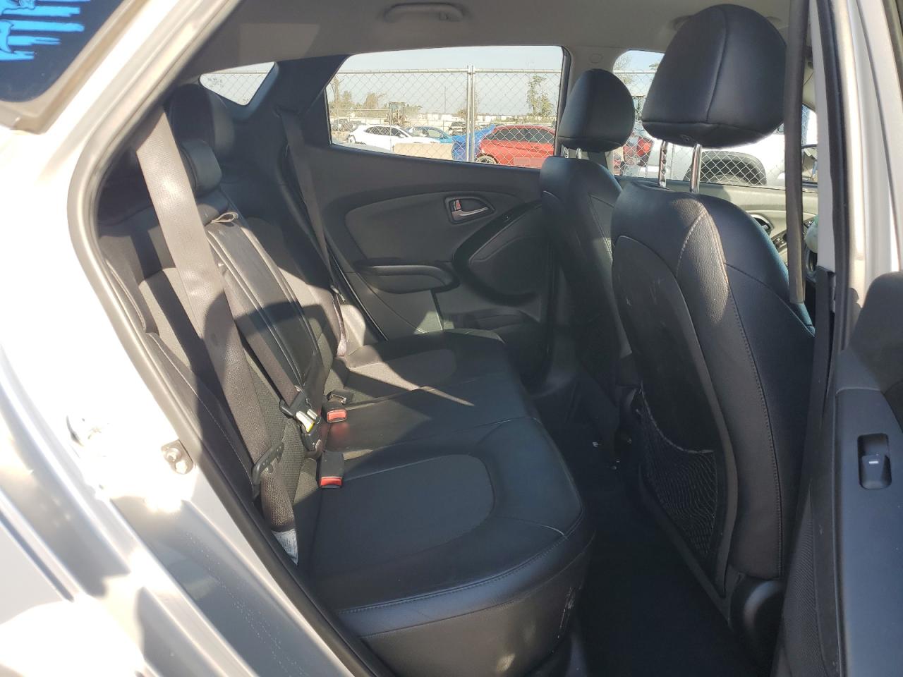 2014 Hyundai Tucson - Image 11