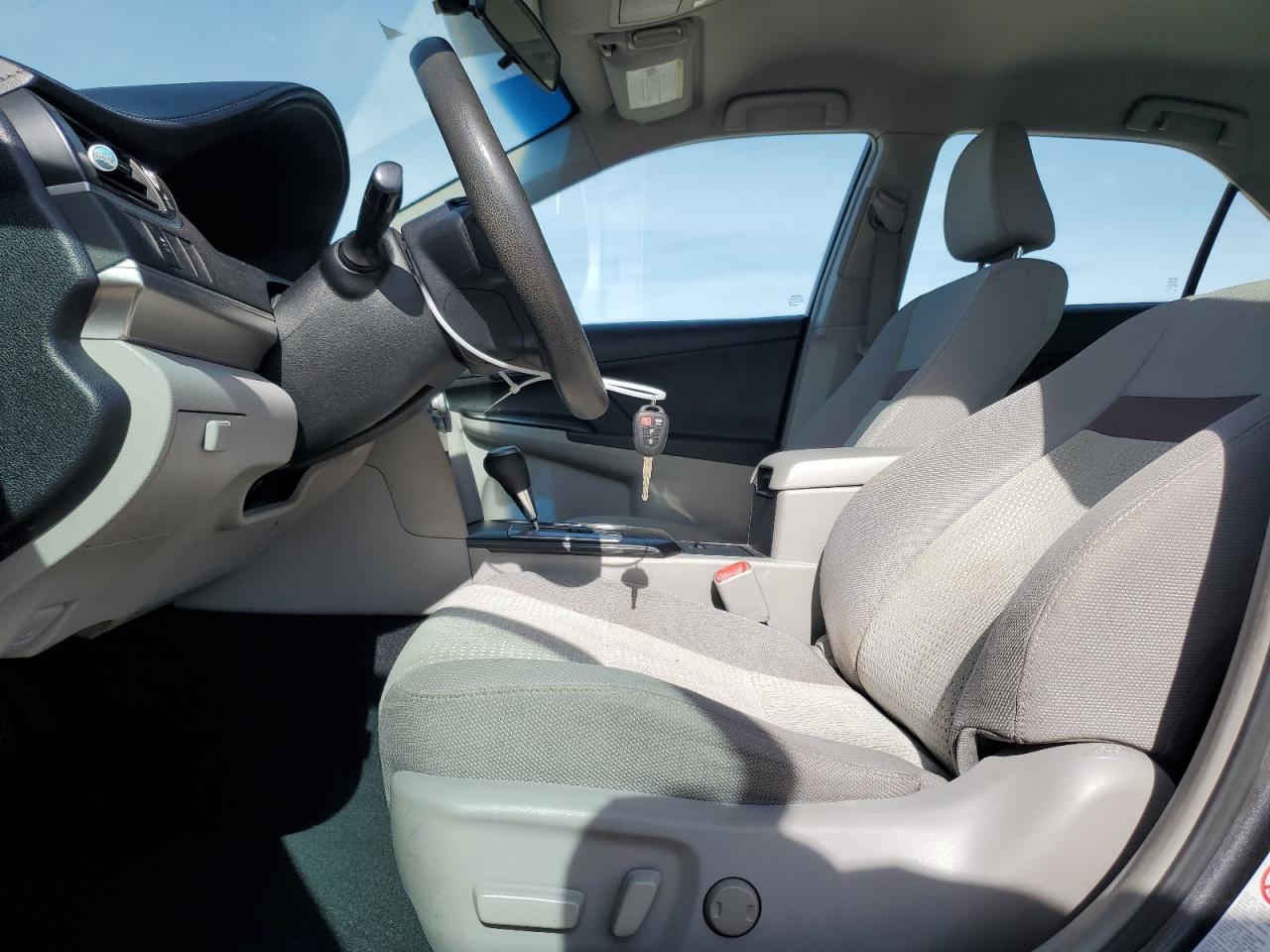 2012 Toyota Camry - Image 7