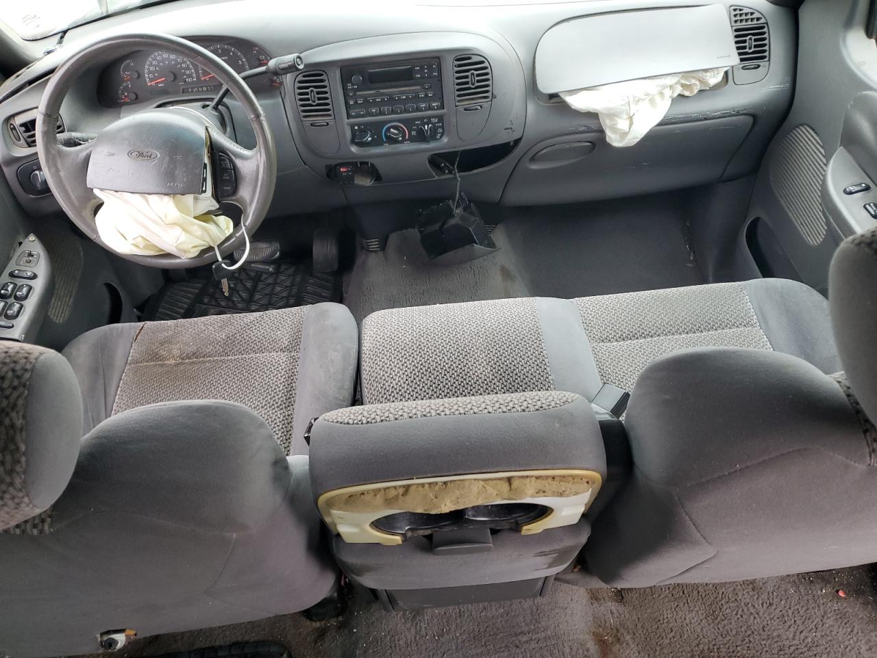 2002 Ford F-150 - Image 8