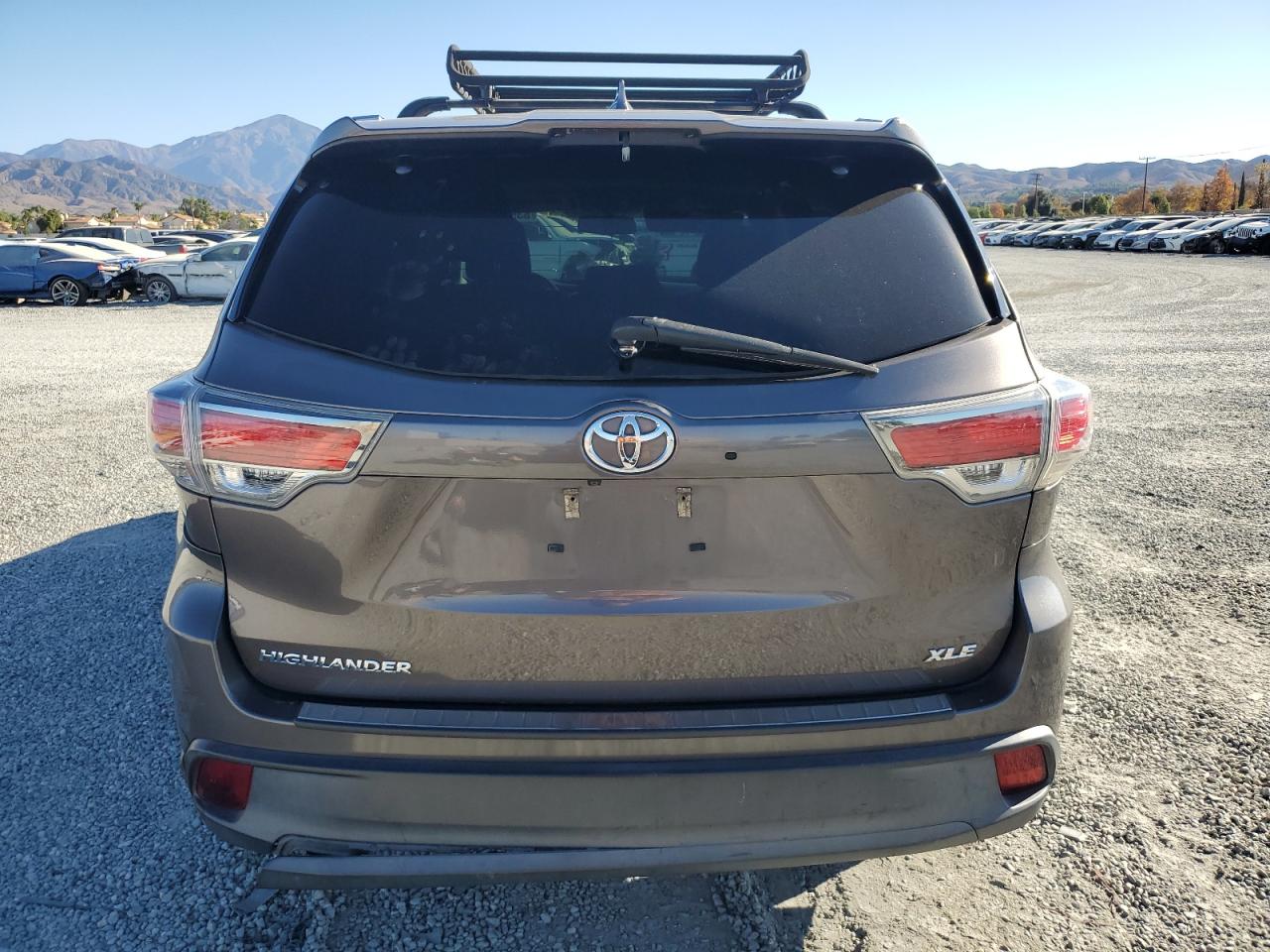 2016 Toyota Highlander - Image 6