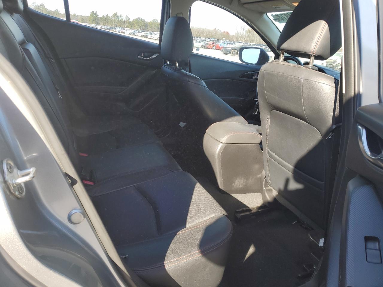 2014 Mazda 3 - Image 10