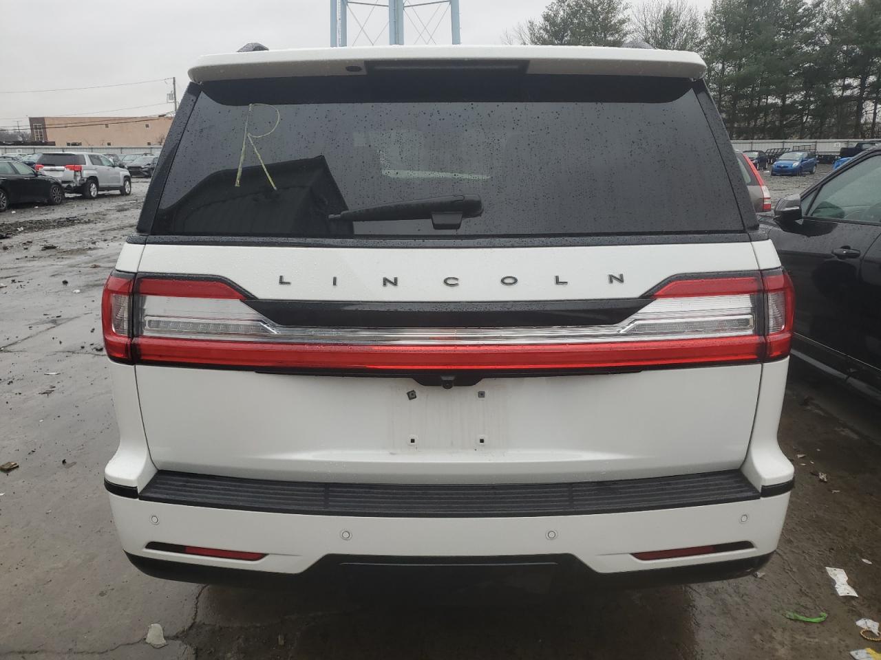 2020 Lincoln Navigator - Image 6