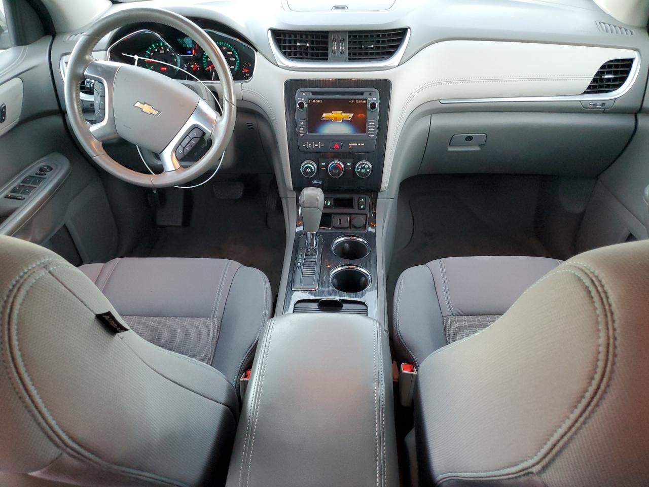2015 Chevrolet Traverse - Image 8