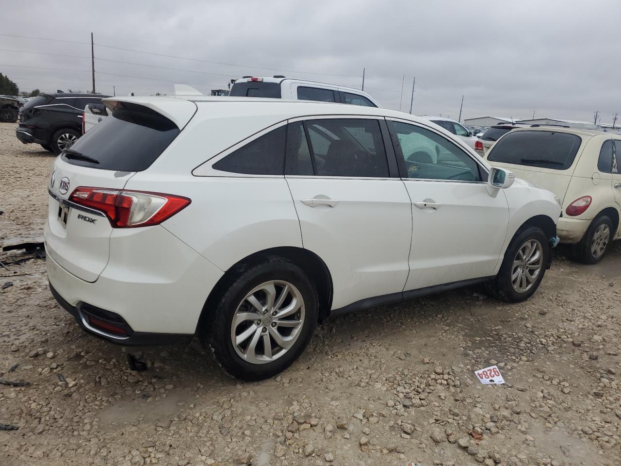 VIN 5J8TB3H39GL003335 2016 ACURA RDX no.3