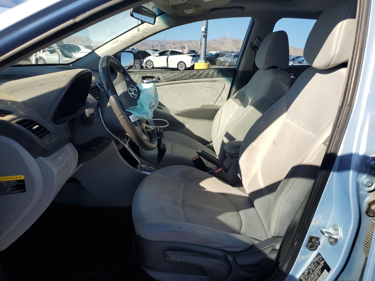 2014 Hyundai Accent - Image 7