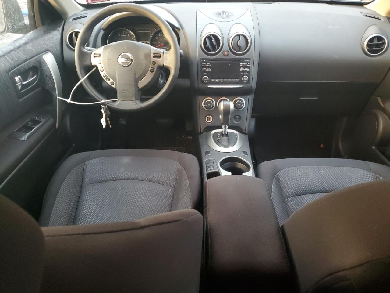 2015 Nissan Rogue - Image 8