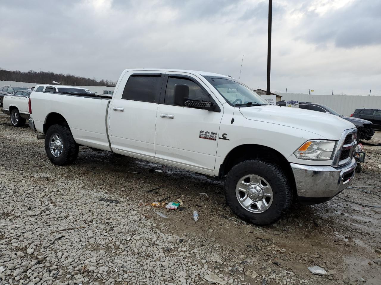 VIN 3C6UR5JL6GG308672 2016 RAM All Models no.4