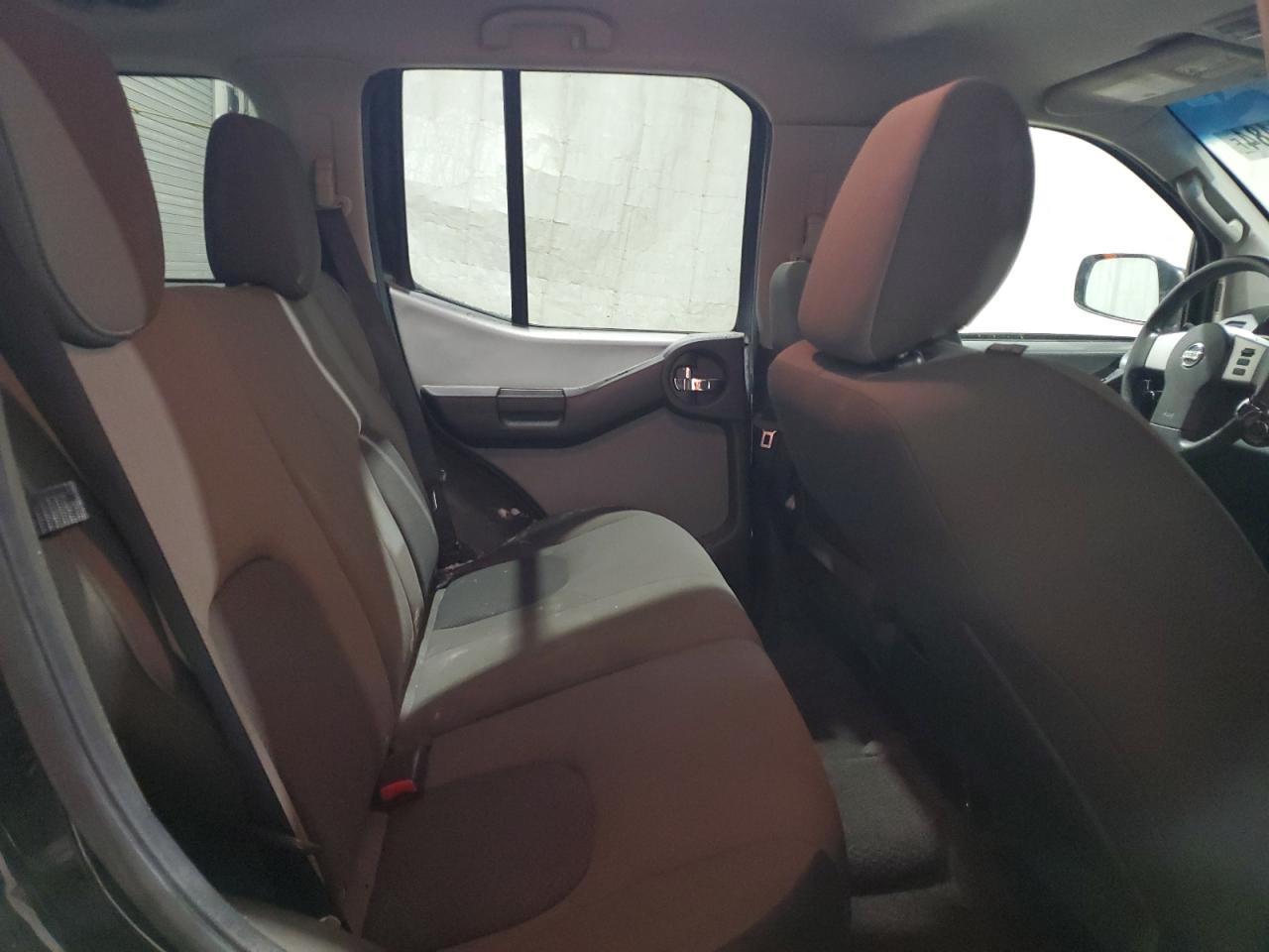 2013 Nissan XTerra - Image 11