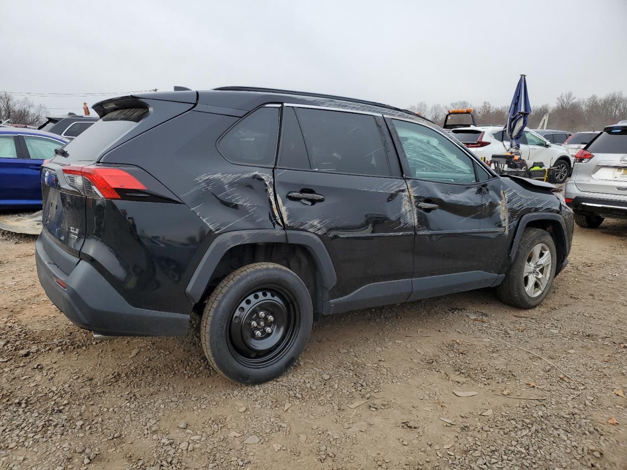 VIN 2T3P1RFV9MC254697 2021 TOYOTA RAV4 no.3