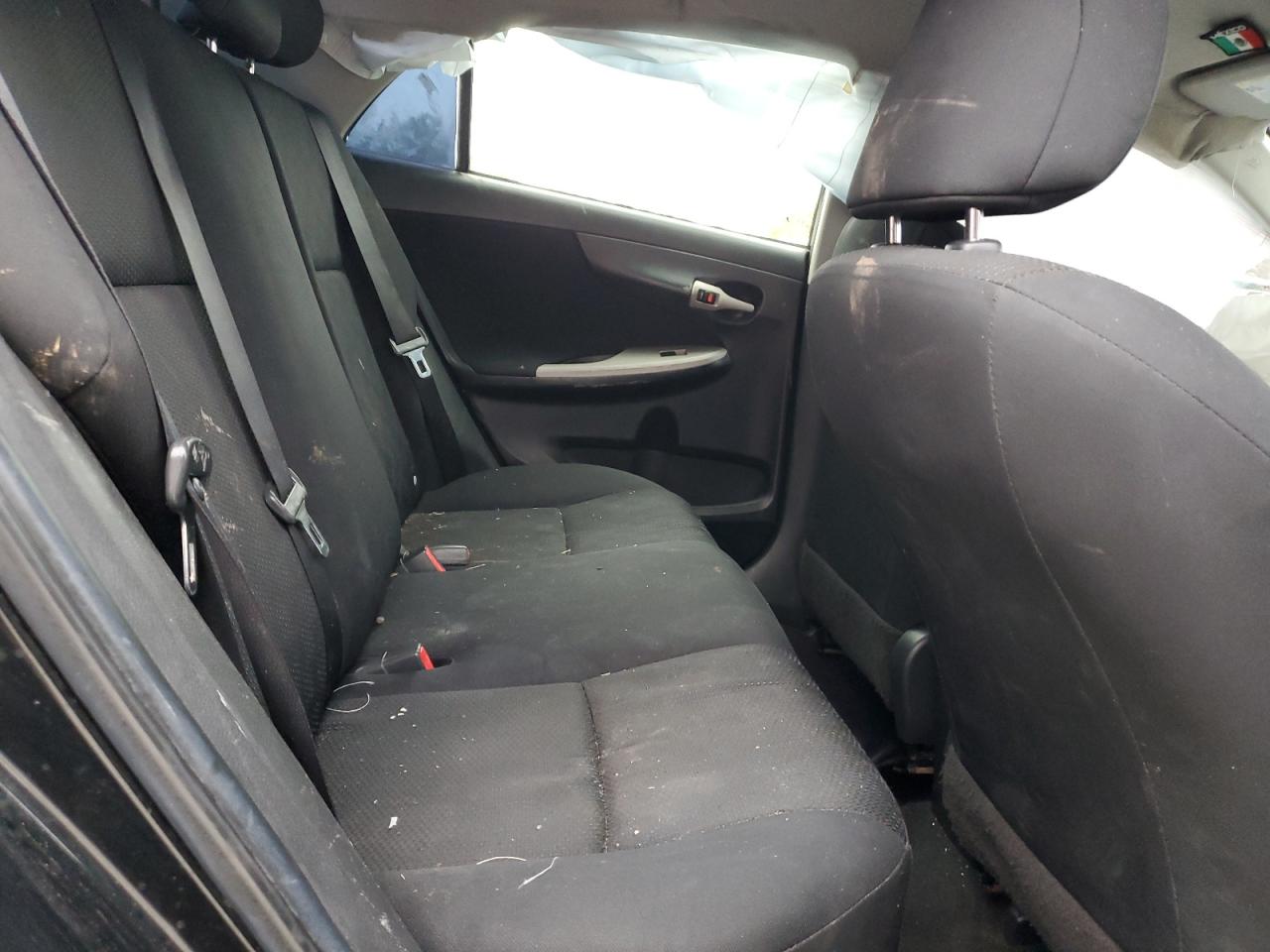 2010 Toyota Corolla - Image 10