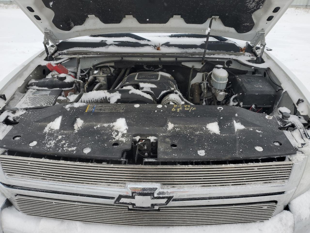 2010 Chevrolet Silverado - Image 11