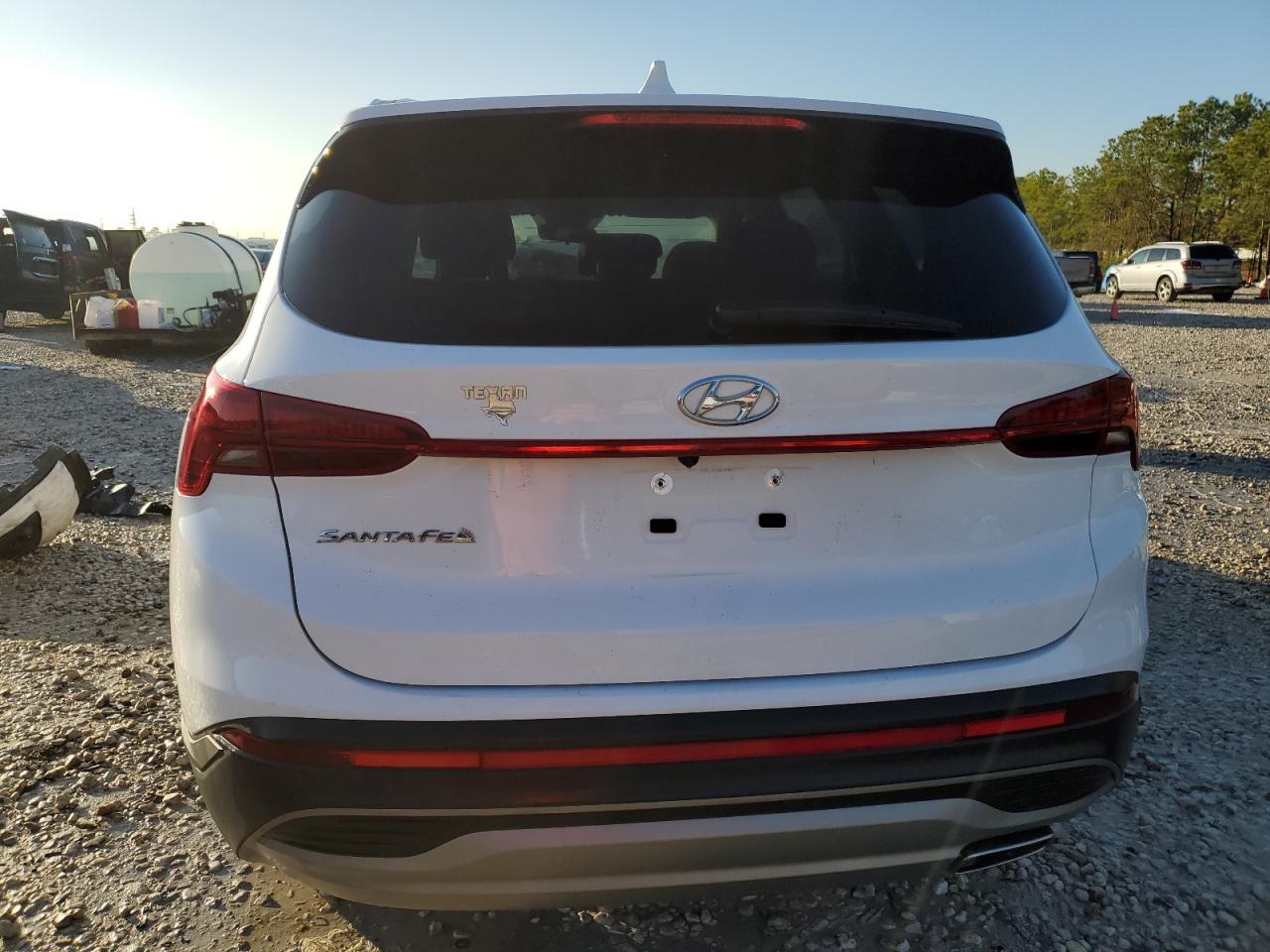 2023 Hyundai Santa Fe - Image 6