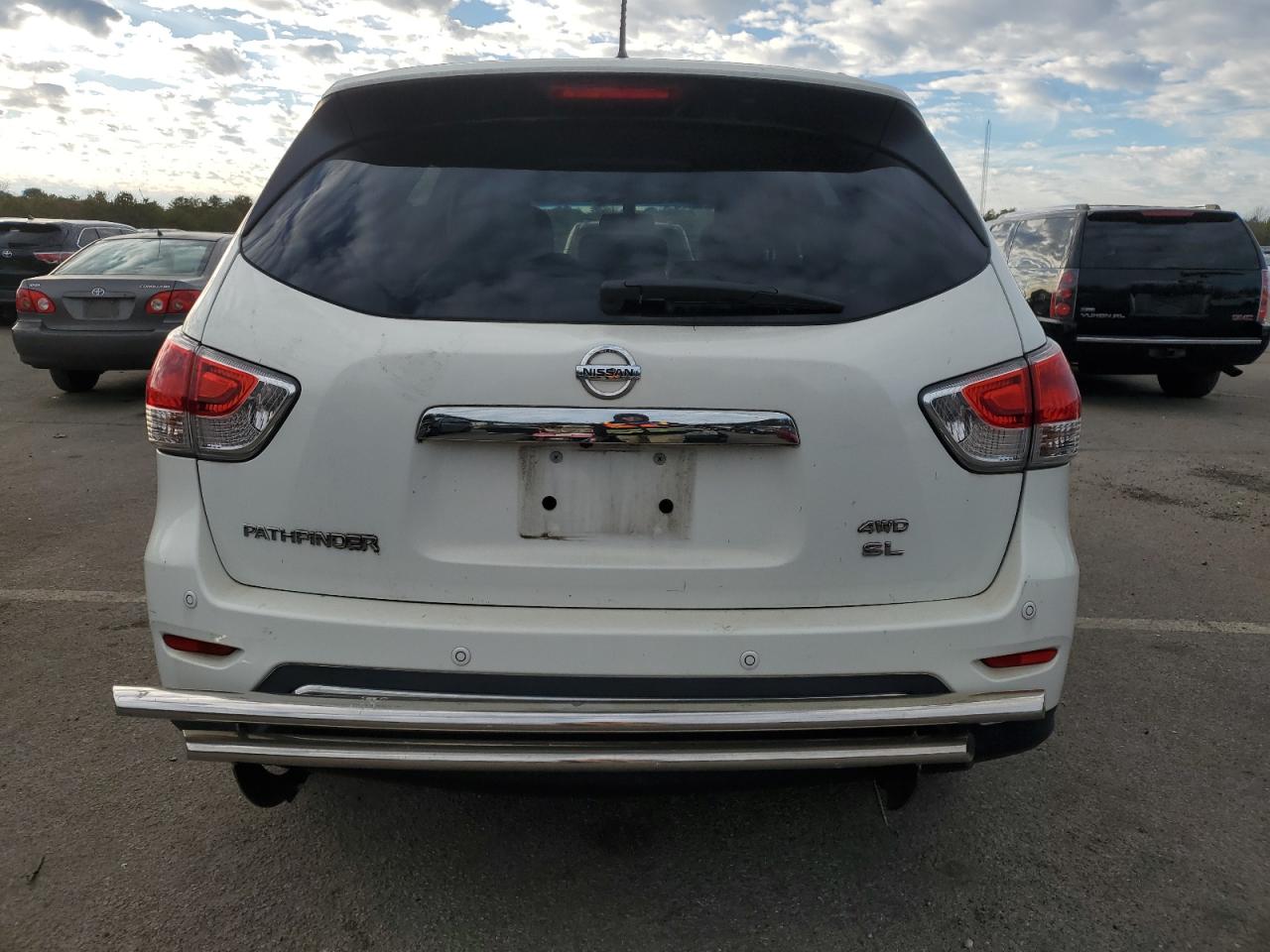 2014 Nissan Pathfinder - Image 6