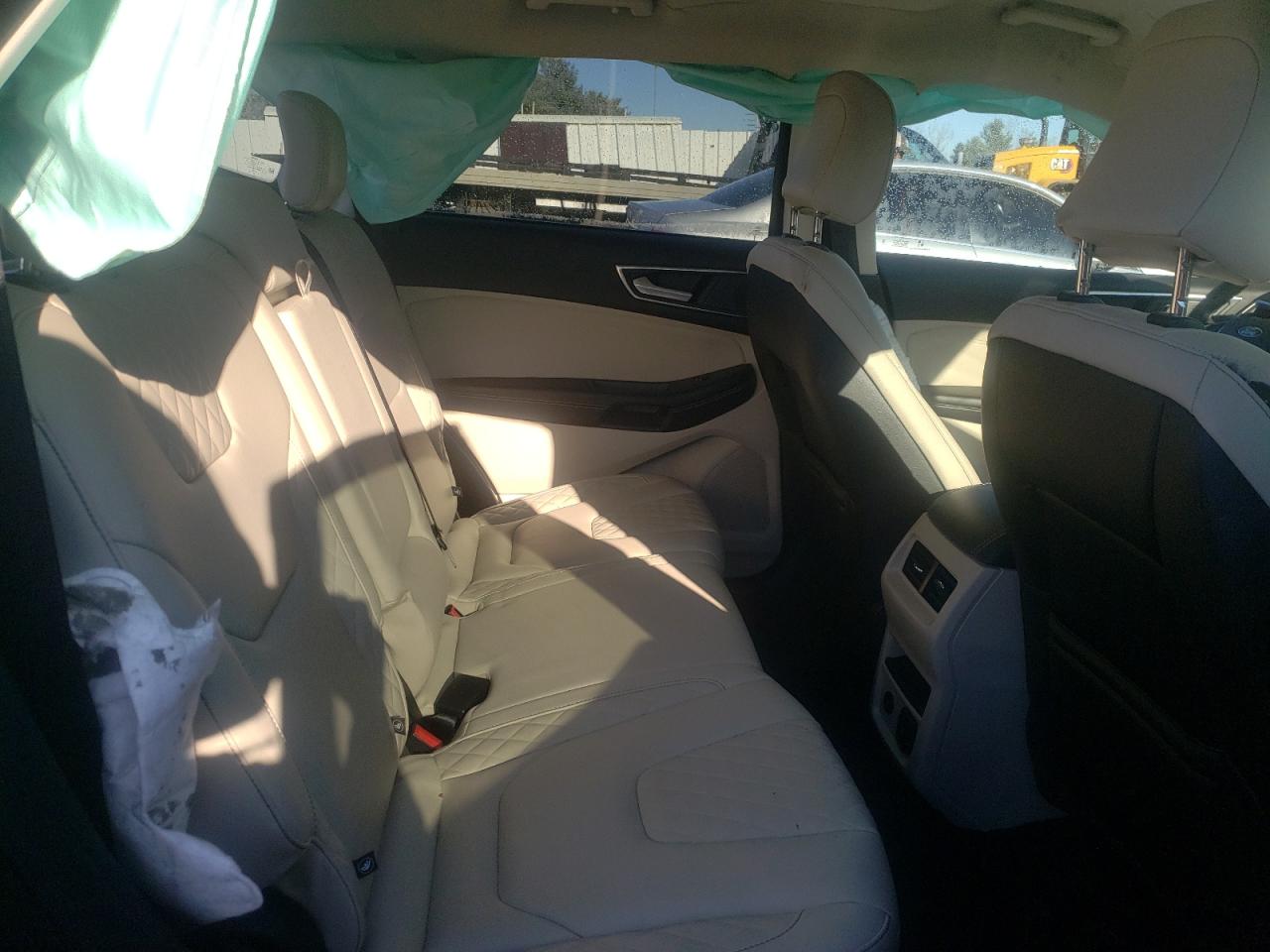 2023 Ford Edge - Image 11