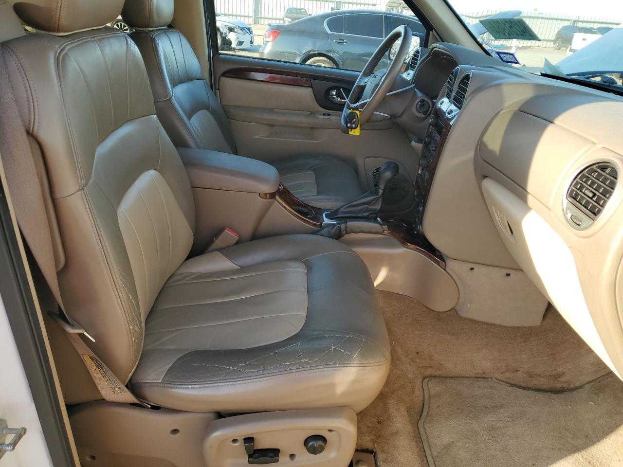 2004 GMC Envoy - Image 7