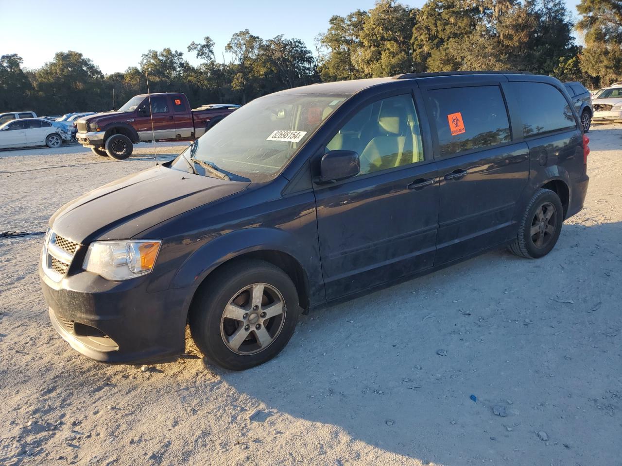 2012 Dodge Caravan - Image 1