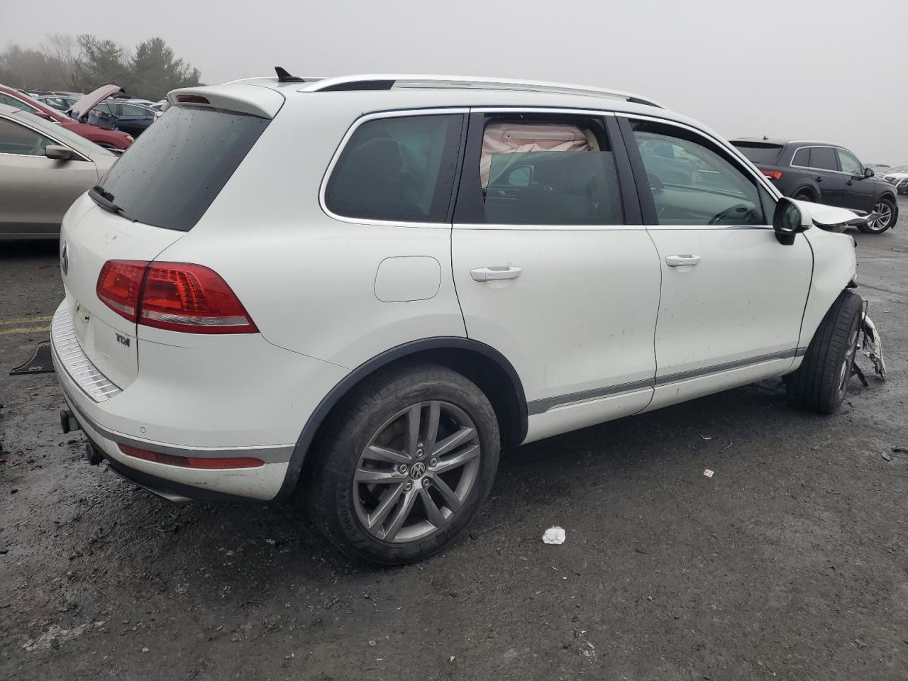 VIN WVGEP9BPXGD003602 2016 VOLKSWAGEN TOUAREG TD no.3