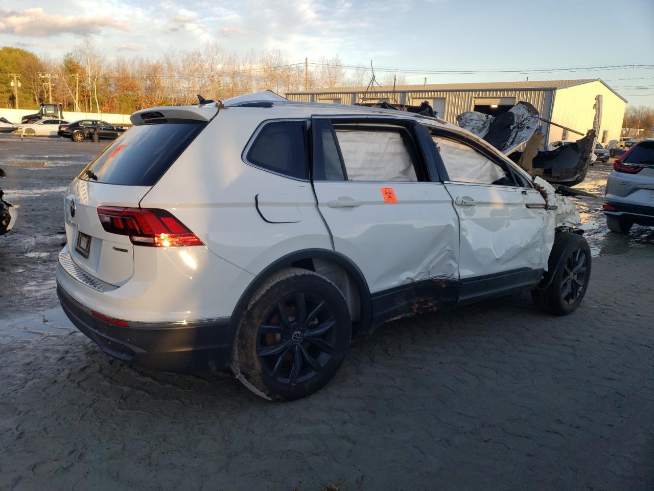 Images of 2024 VOLKSWAGEN TIGUAN 3VVMB7AXXRM092004 | vin: 3VVMB7AXXRM092004 | 85285184