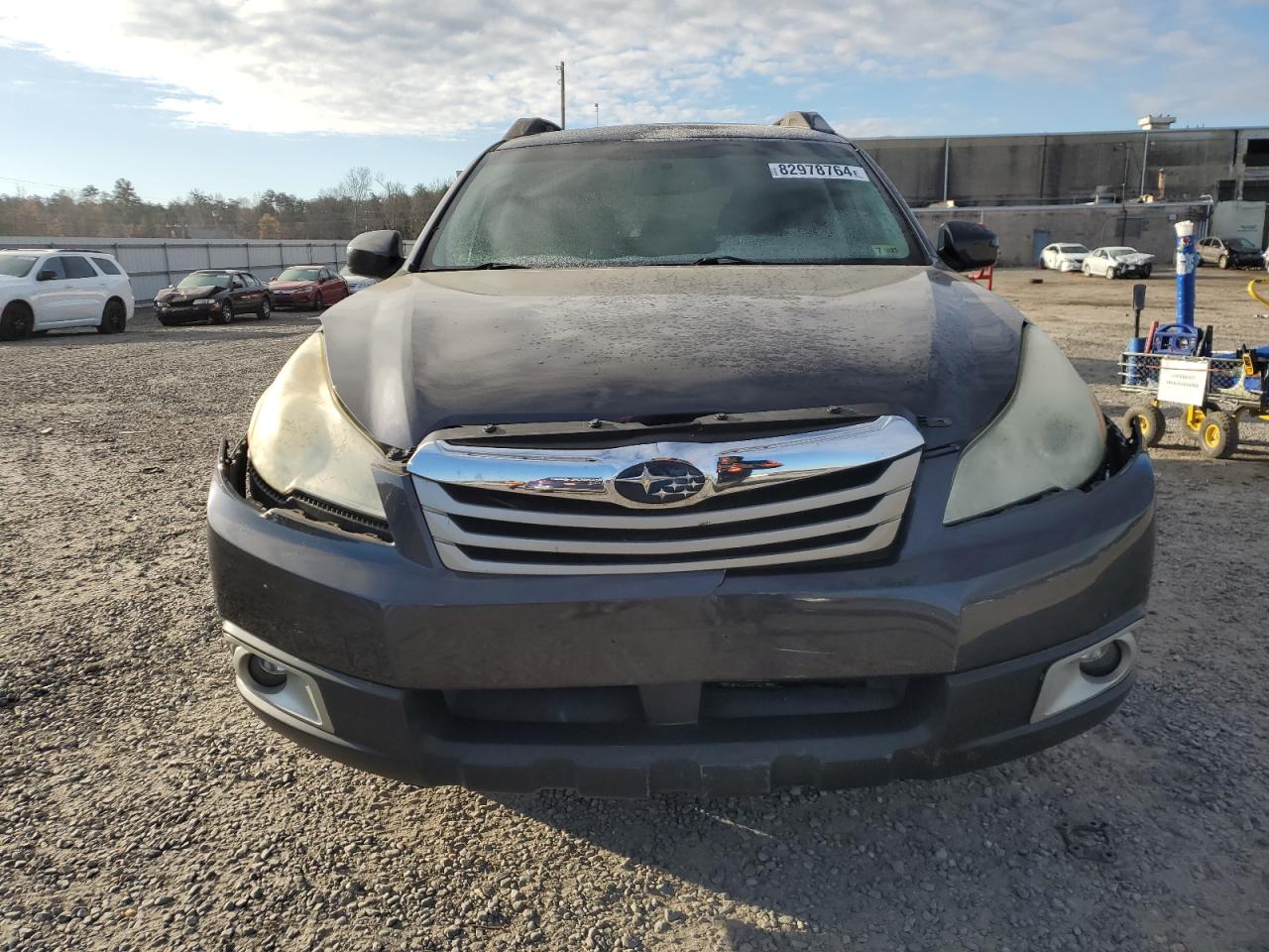 2011 Subaru Outback - Image 5