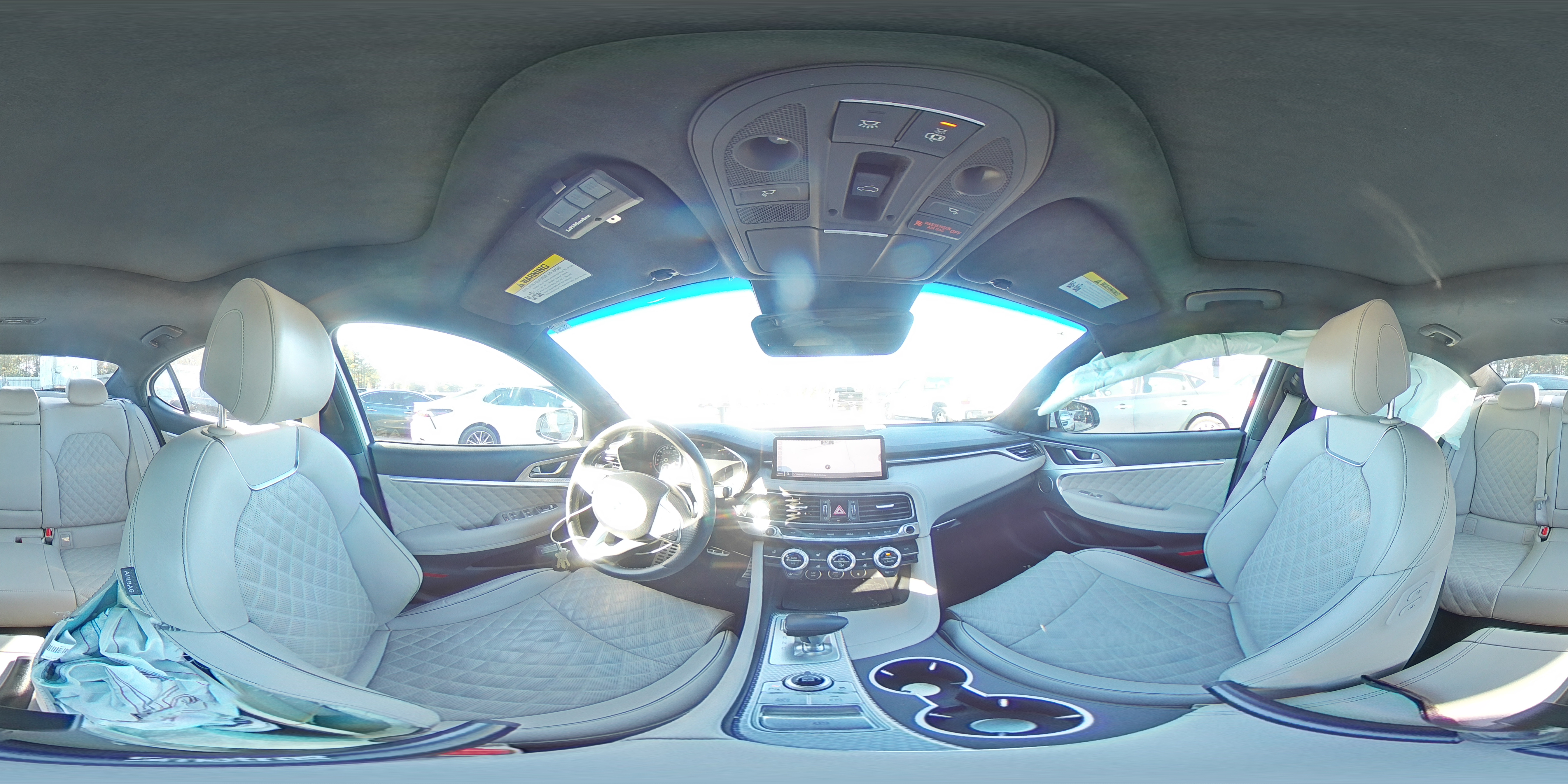 2022 Genesis G70 - Image 13