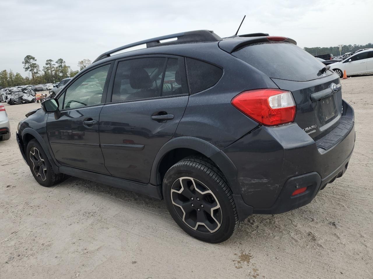 2015 Subaru XV - Image 2