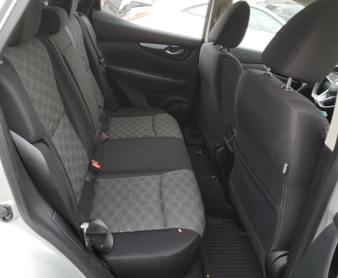 2021 Nissan Rogue - Image 10