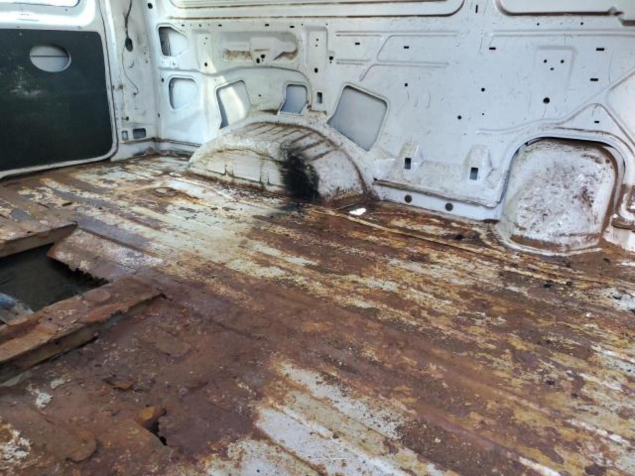 2013 Ford Econoline - Image 11