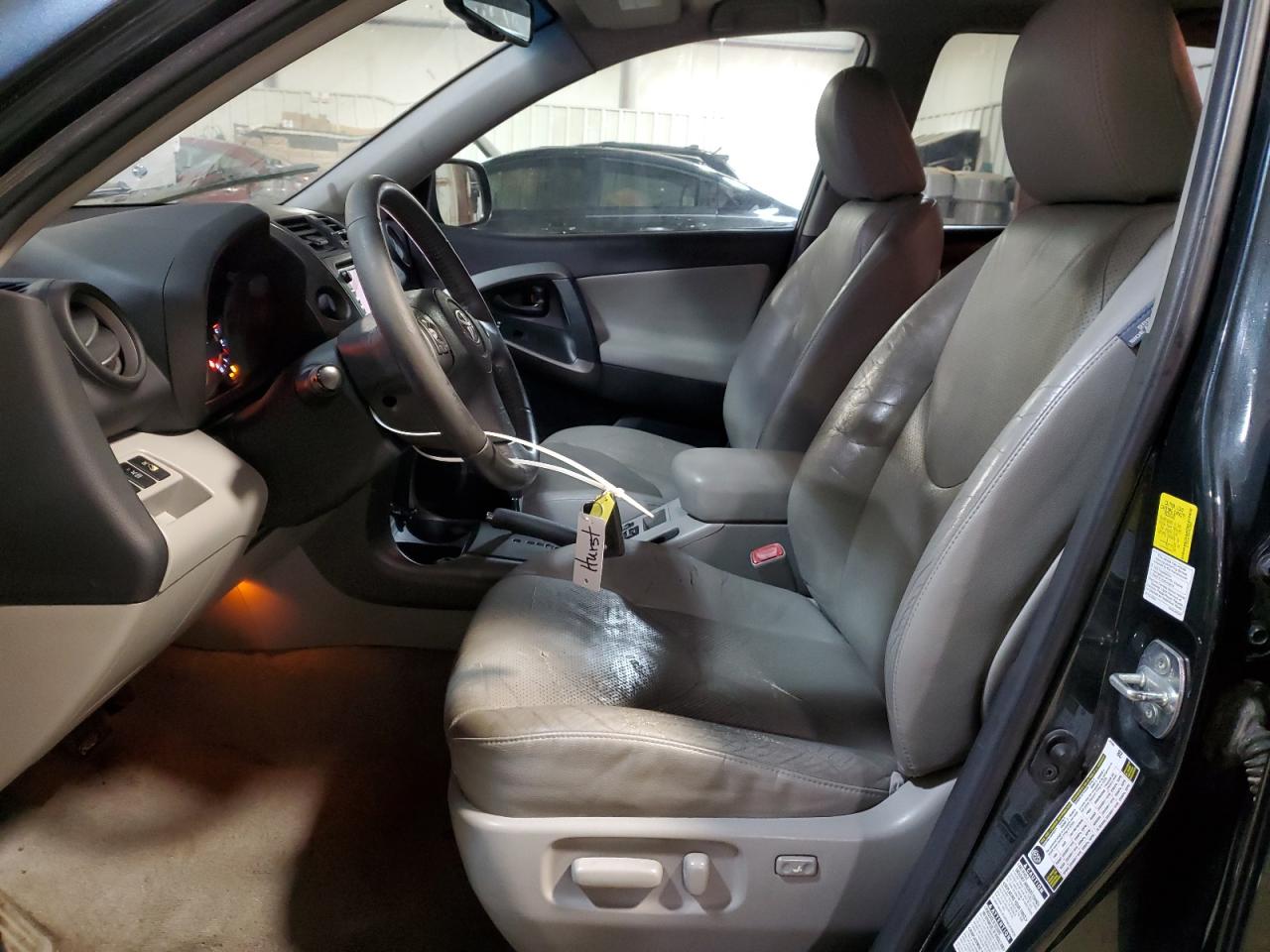 2010 Toyota RAV 4 - Image 7