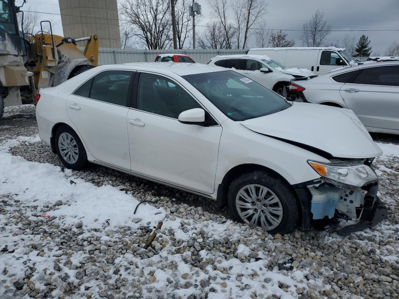 VIN 4T1BF1FK8DU290424 2013 TOYOTA CAMRY no.4