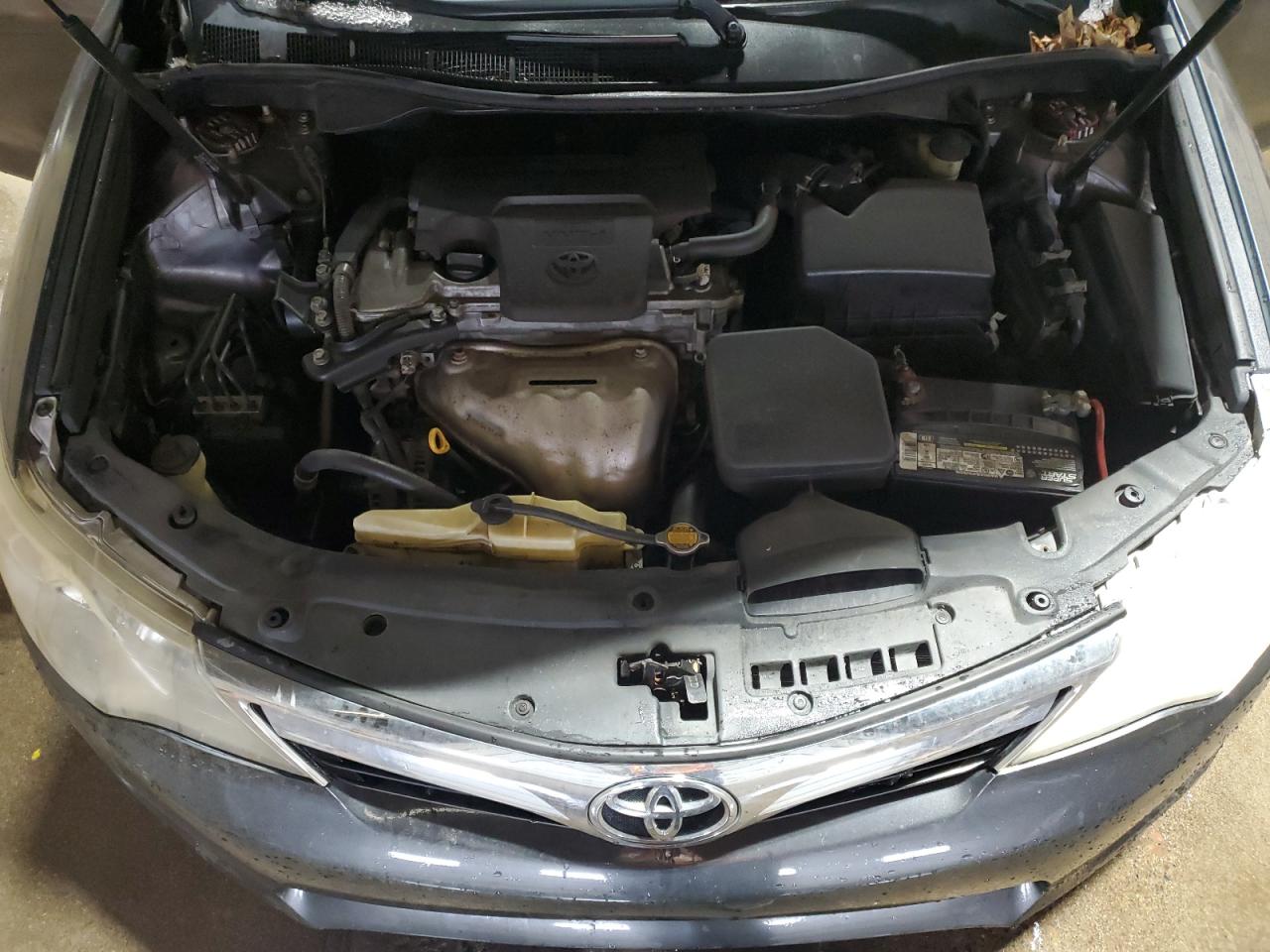 2012 Toyota Camry - Image 11
