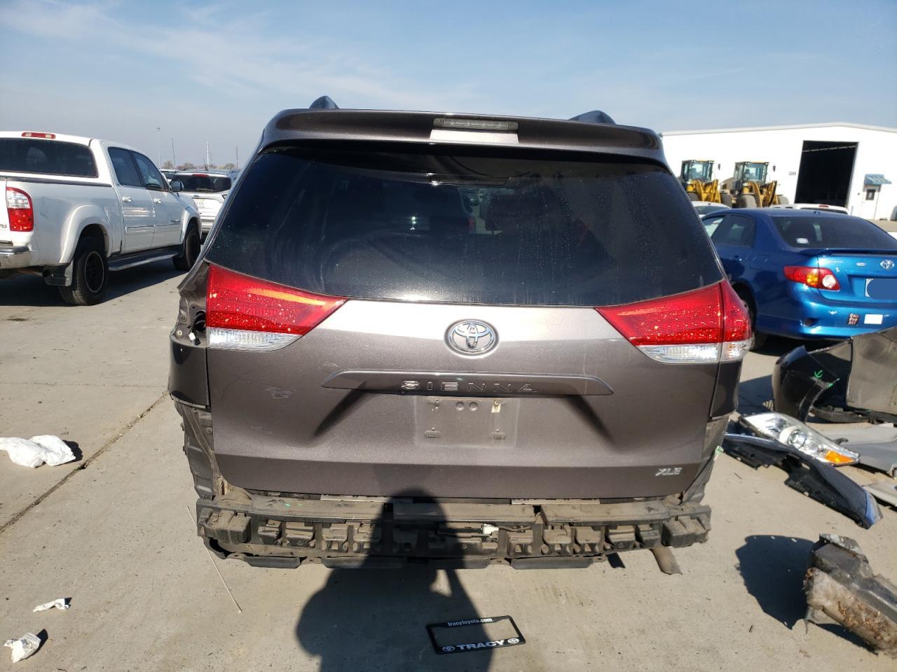 VIN 5TDYK3DC2DS336349 2013 TOYOTA All Models no.6