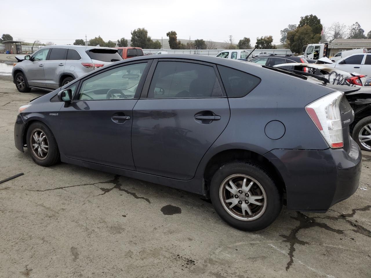 2010 Toyota Prius - Image 2