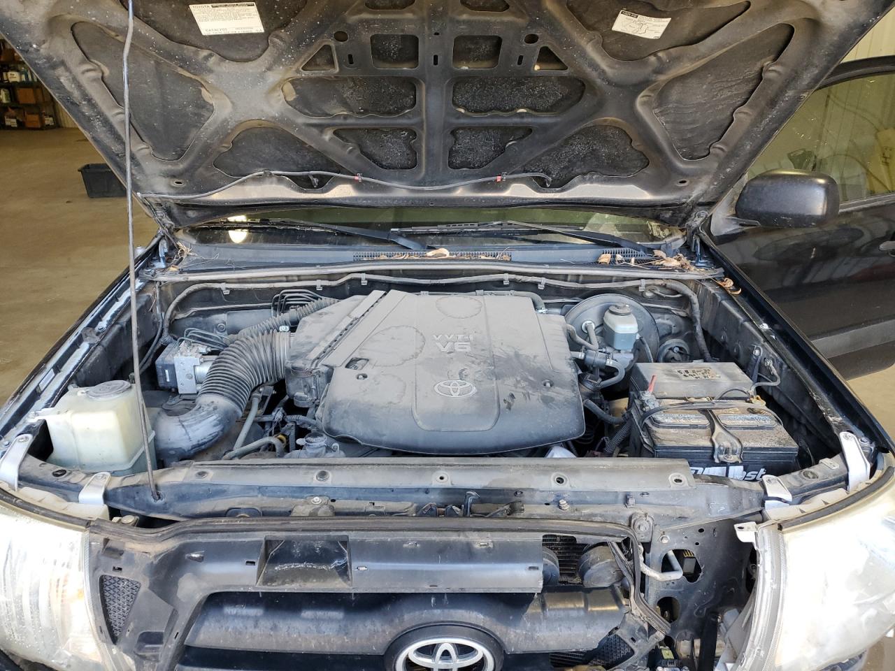 2006 Toyota Tacoma - Image 11