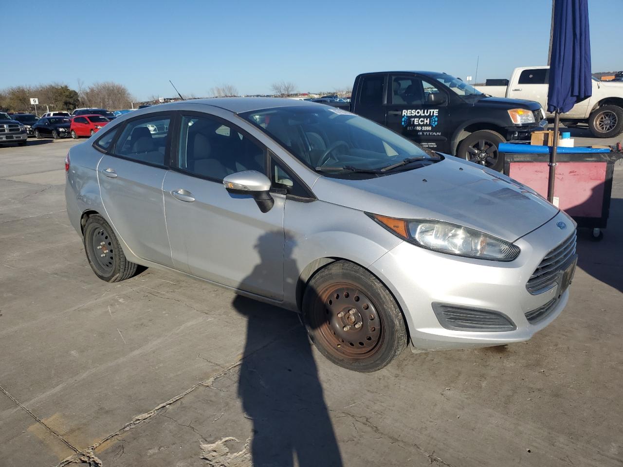 VIN 3FADP4BJ3FM211327 2015 FORD FIESTA no.4