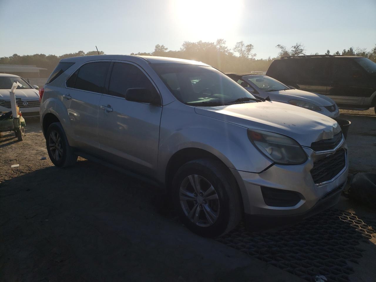 VIN 2GNALBEK3G6317734 2016 CHEVROLET EQUINOX no.4