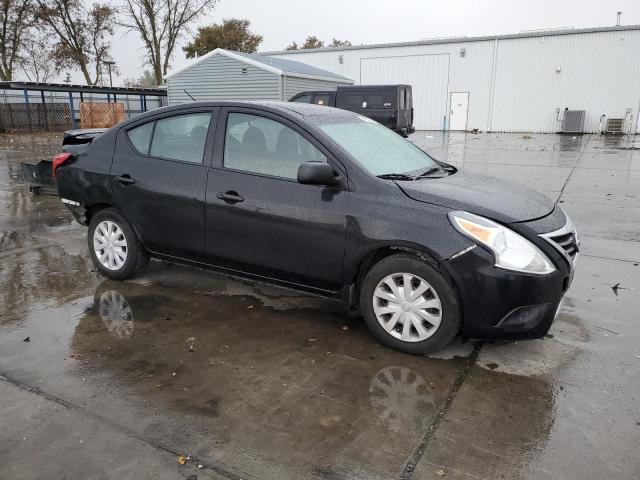  NISSAN VERSA 2015 Черный