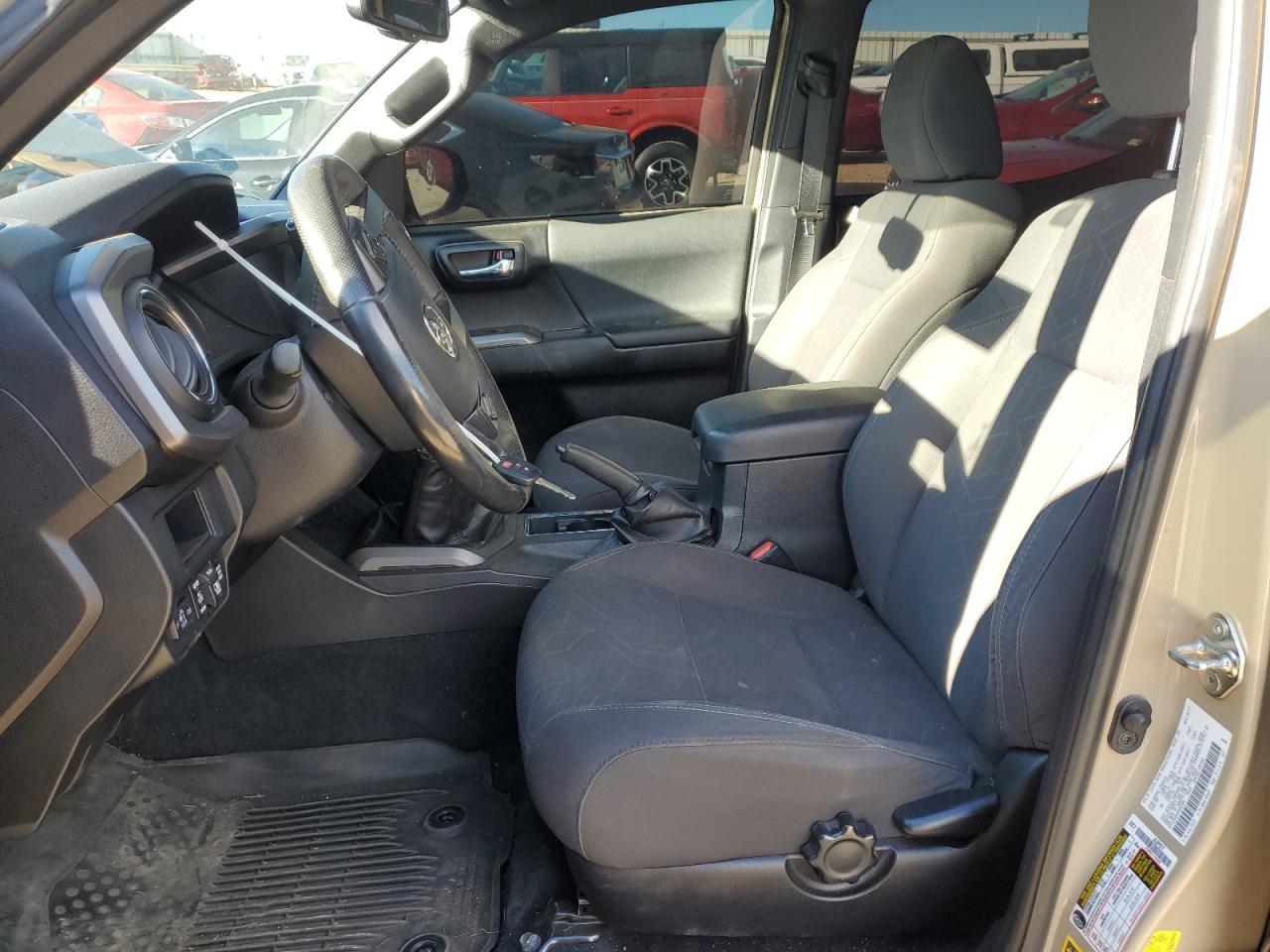 2017 Toyota Tacoma - Image 7