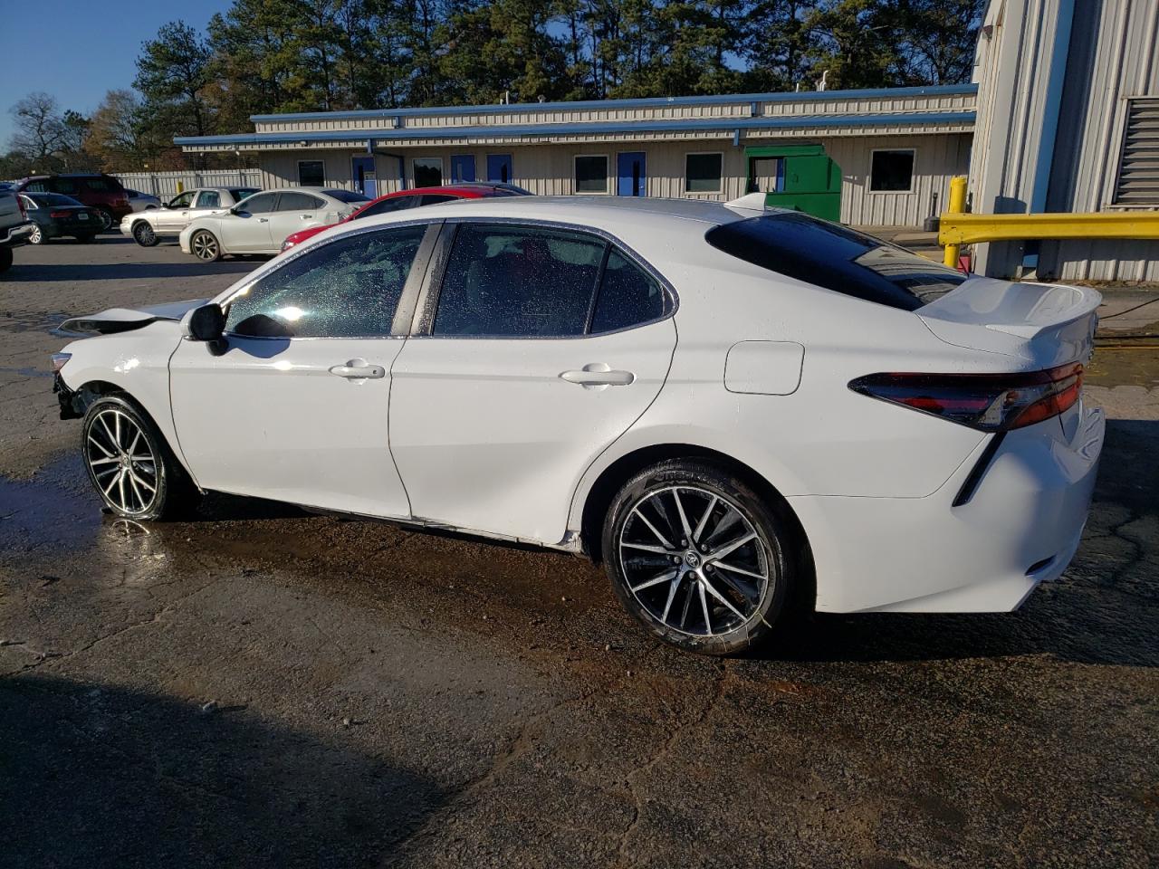 VIN 4T1G11AKXPU740140 2023 TOYOTA CAMRY no.2