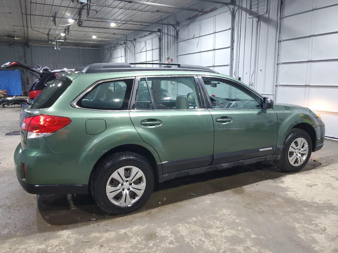 2011 Subaru Outback - Image 3