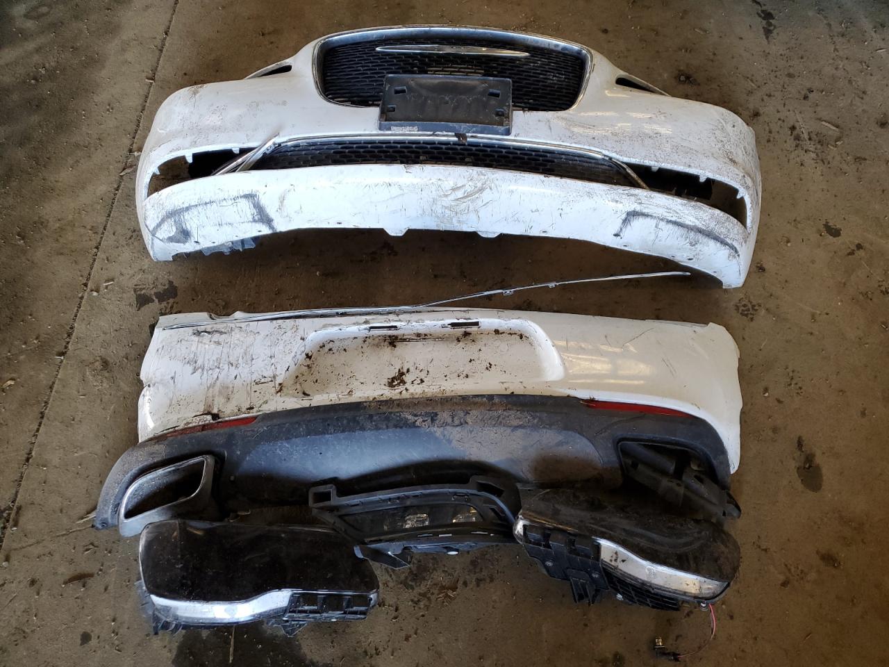 2017 Chrysler 300 - Image 12