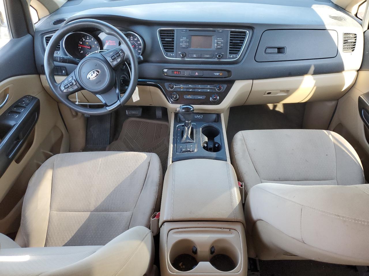 2016 Kia Sedona - Image 8