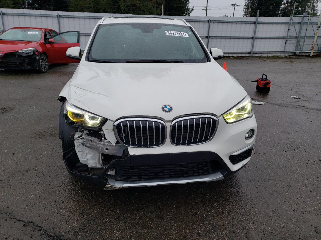 2017 BMW X1 - Image 5