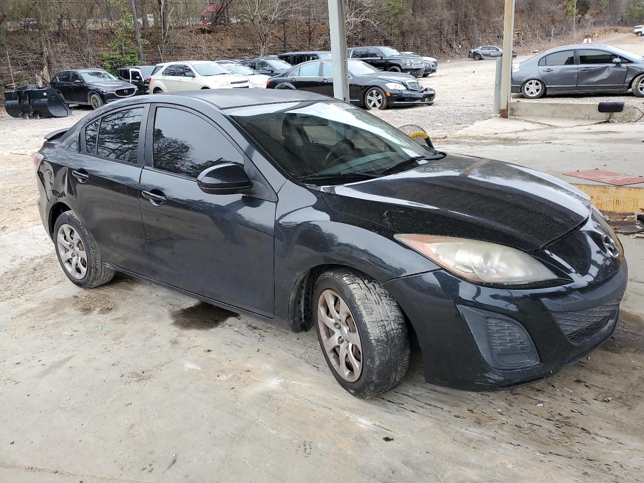 2010 Mazda 3 - Image 4