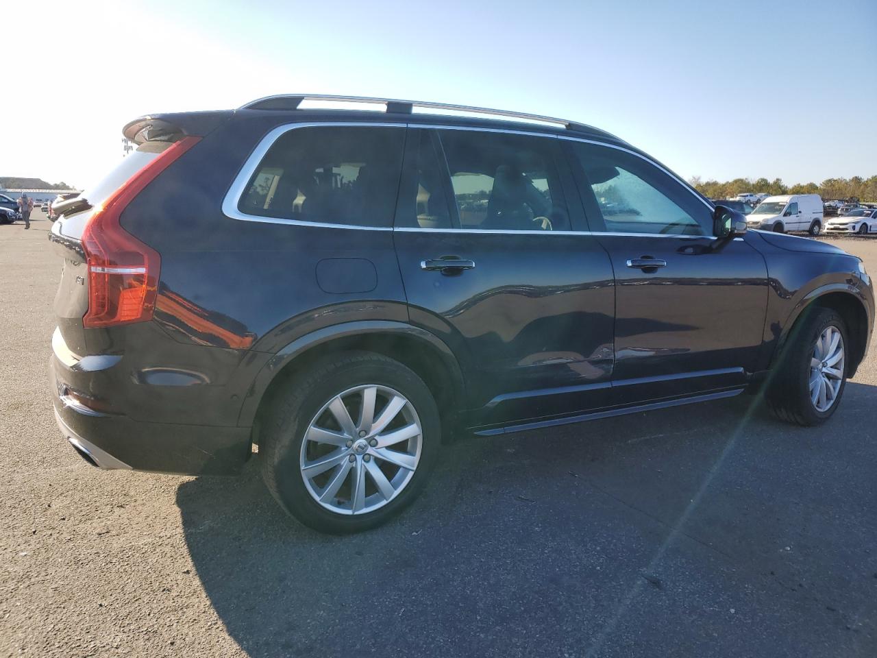 VIN YV4A22PK2G1054130 2016 VOLVO XC90 no.3